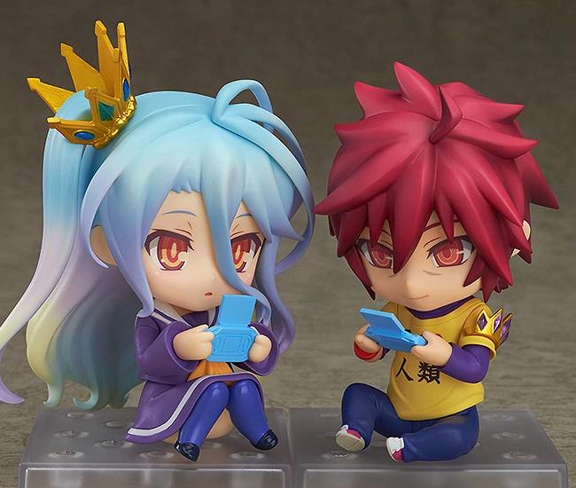 Galeria Frente Lado Sentada Jugando con Zora Nendoroid Shiro No Game No Life Good Smile Company