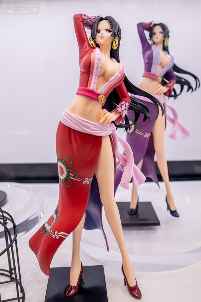 Galería Figura Frente Glitter and Glamours Boa Hancock Normal Color A Rojo One Piece Banpresto