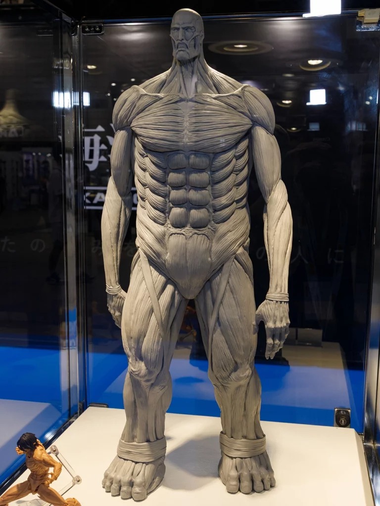 Prototipo sin pintar sin escala de Non Scale Figure MEGA Colossal Titan Attack on Titan KAIYODO REVOLTECH Wonder Festival 2025 Summer WONFES WF2025S